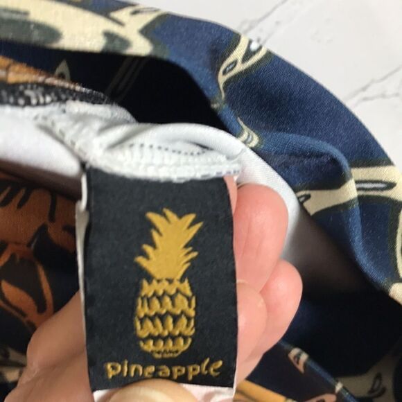 Pineapple Clothing Just in time hunting Season! Deer Leggings!! good Condition - Picture 5 of 7